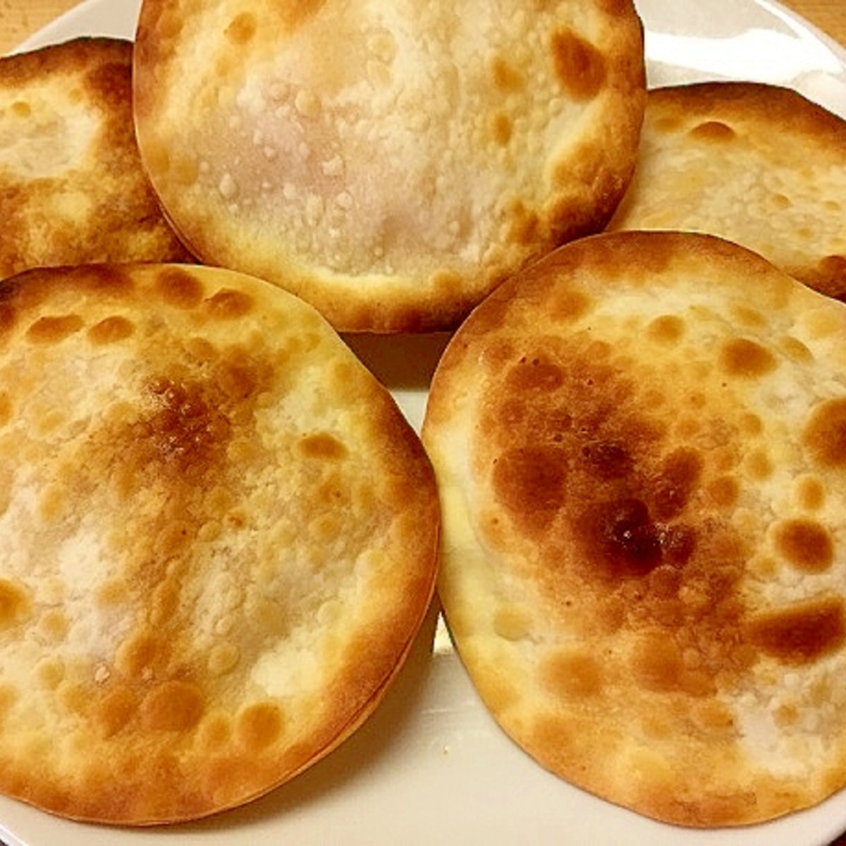 餃子の皮でパリパリチーズベーコン レシピ 作り方 By まいまい917 楽天レシピ 餃子の皮でパリパリチーズベーコン レシピ 作り方 By まいまい917 楽天レシピ